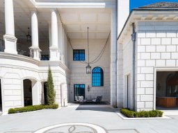 Venato Light Non-Slip Paving